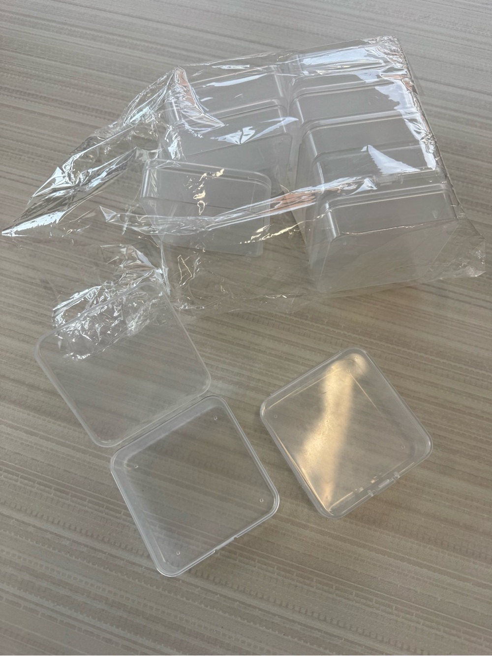 🆕 📦 Set of 10 Mini Clear Plastic Storage Containers